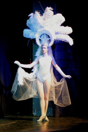 follies-show-girl