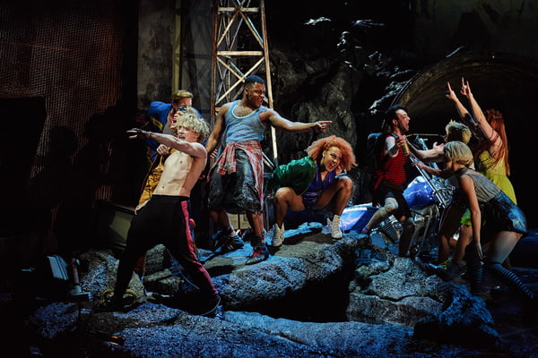 tn-500_andrewpolecasstratandthecastofbatoutofhell-themusical,creditspecular