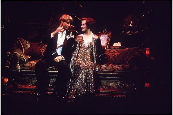 Glenn Close y Alan Campbell en "Sunset Boulevard"