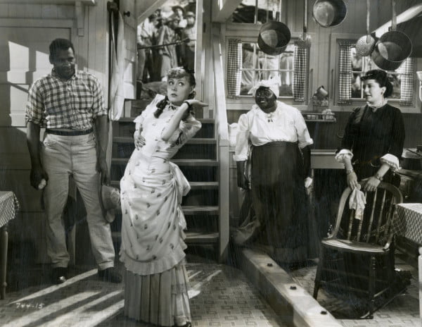 Paul, Irene Dunne y Hattie McDaniel en "Show Boat"