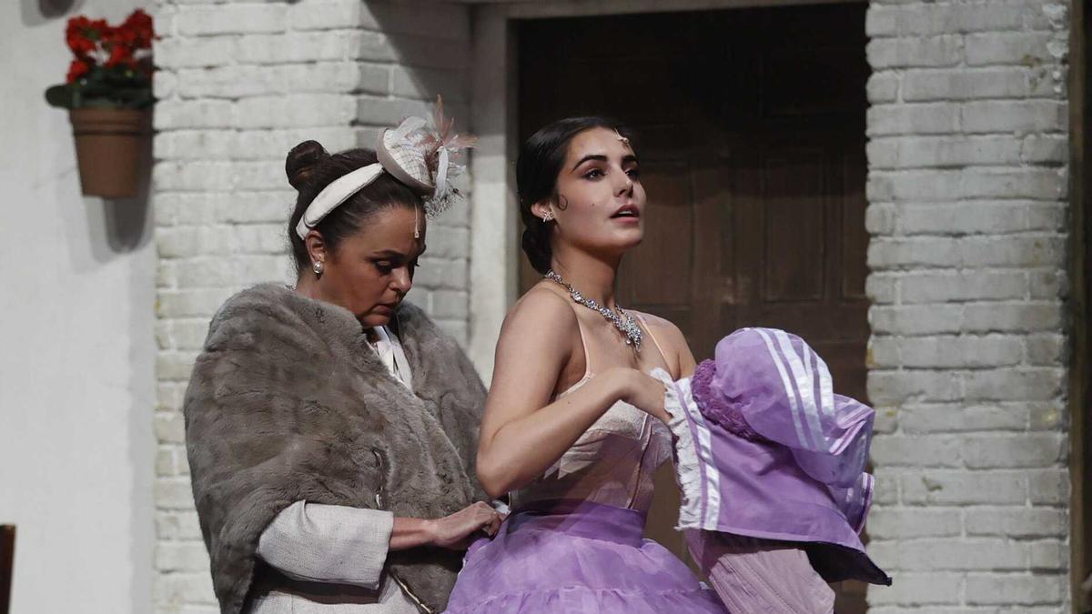 Carmen Morales y Carmen Raigón en "El novio de España"