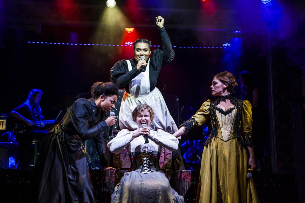 Una escena de "Lizzie" 