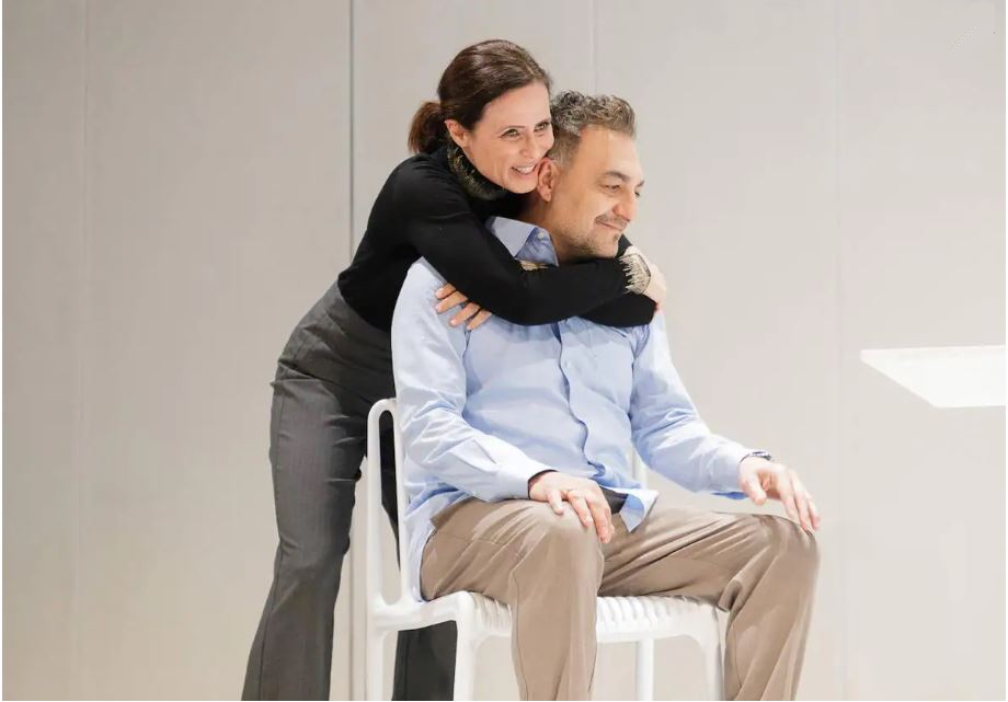 Aitana Sánchez Gijón y Juan Carlos Vellido en "La madre"