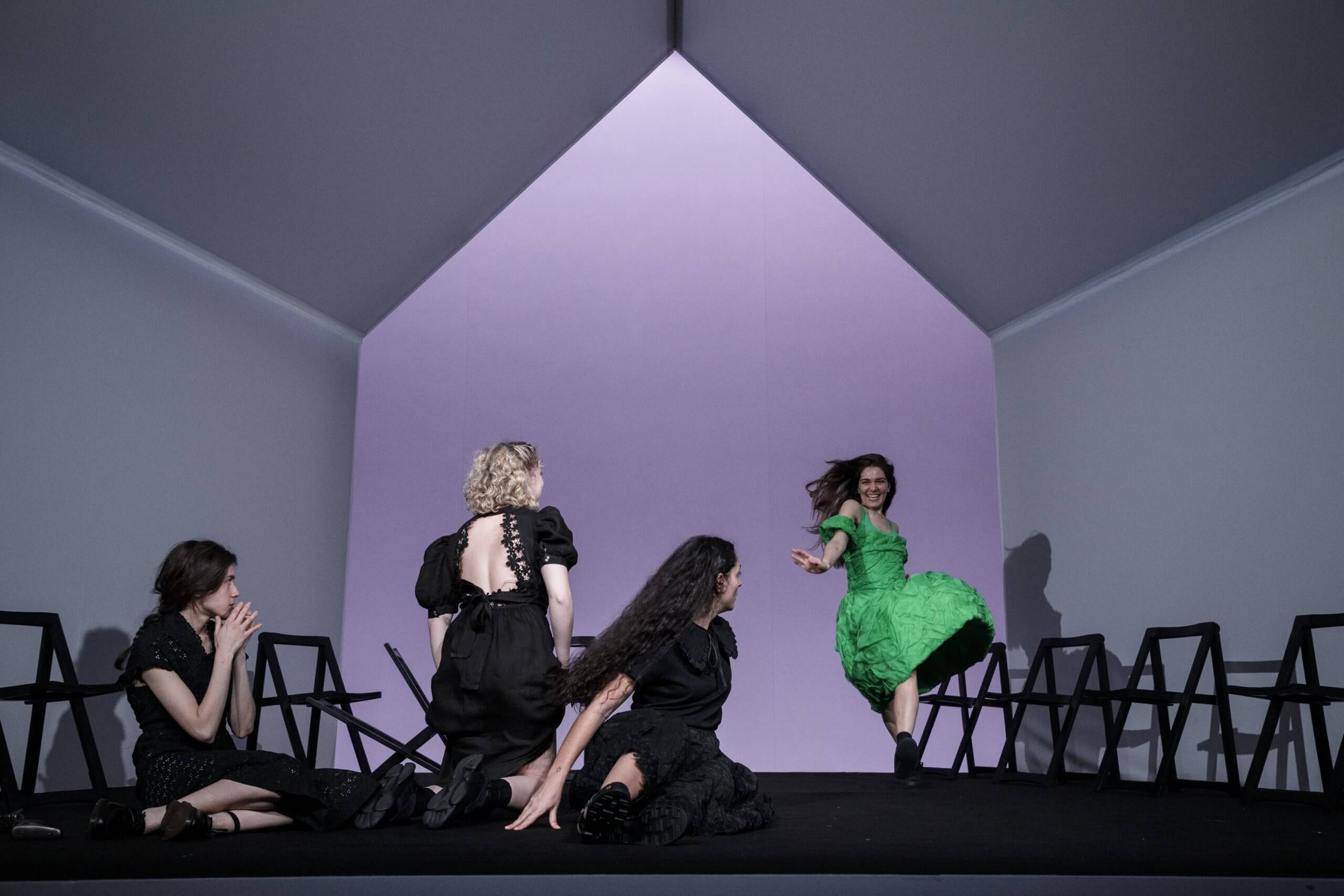 Una escena de “La casa de Bernarda Alba”